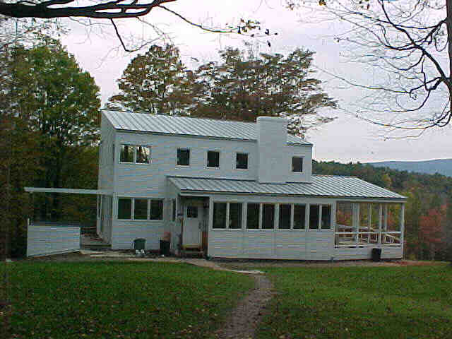 Building photograph for 36 COOPER HILL ROAD